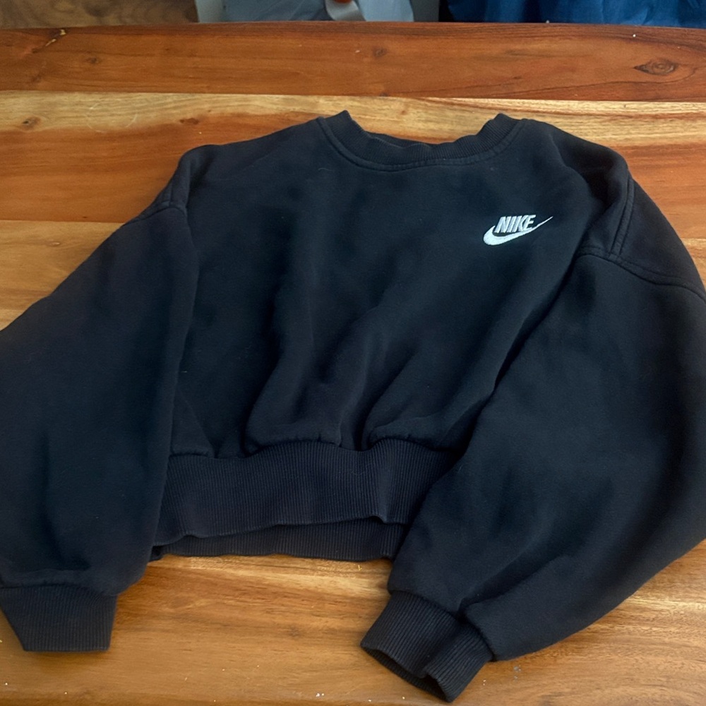 Nike Black Crewneck Sweatshirt